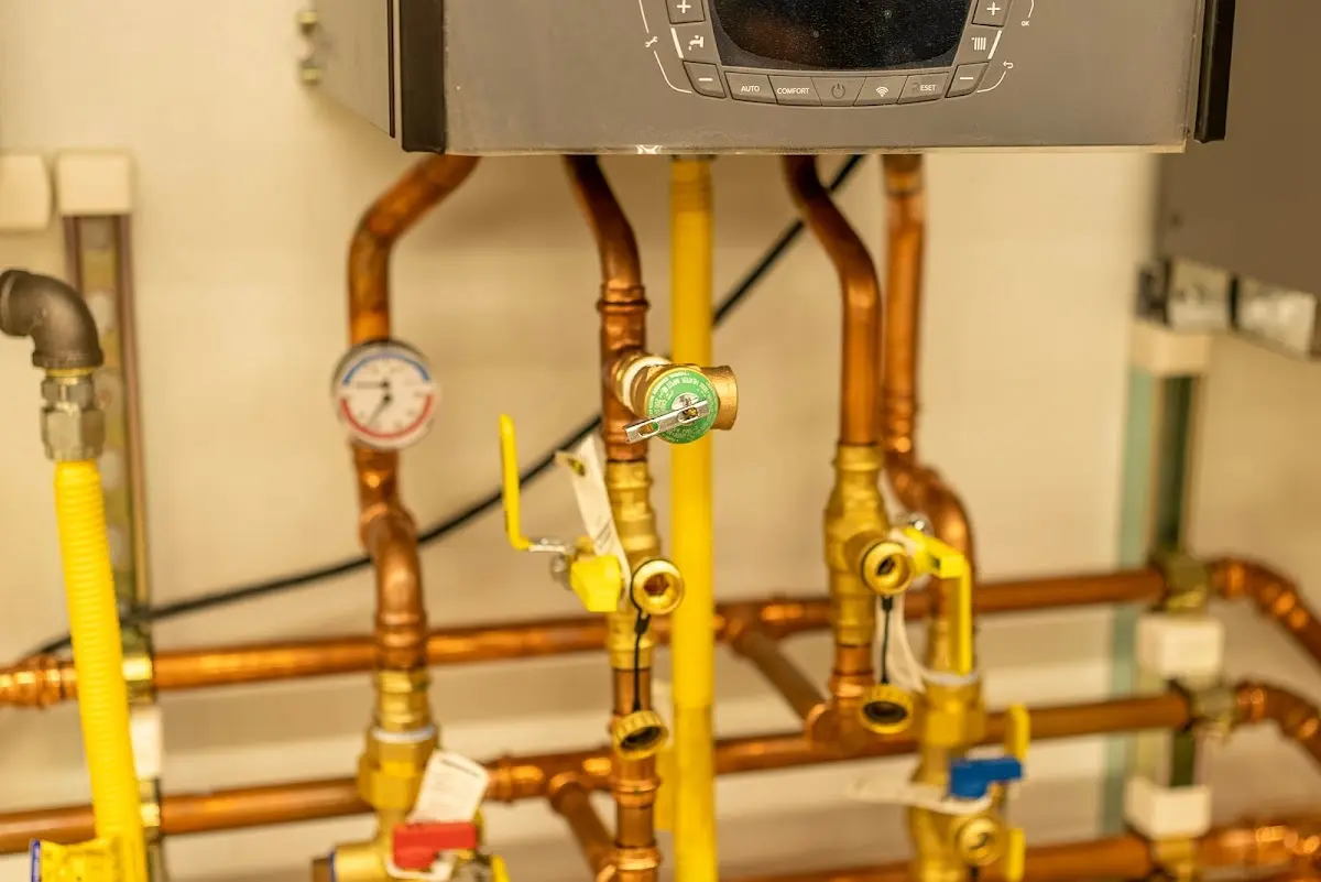 Licensed technician providing Sewer Cleanout for a homeowner in El Cerro